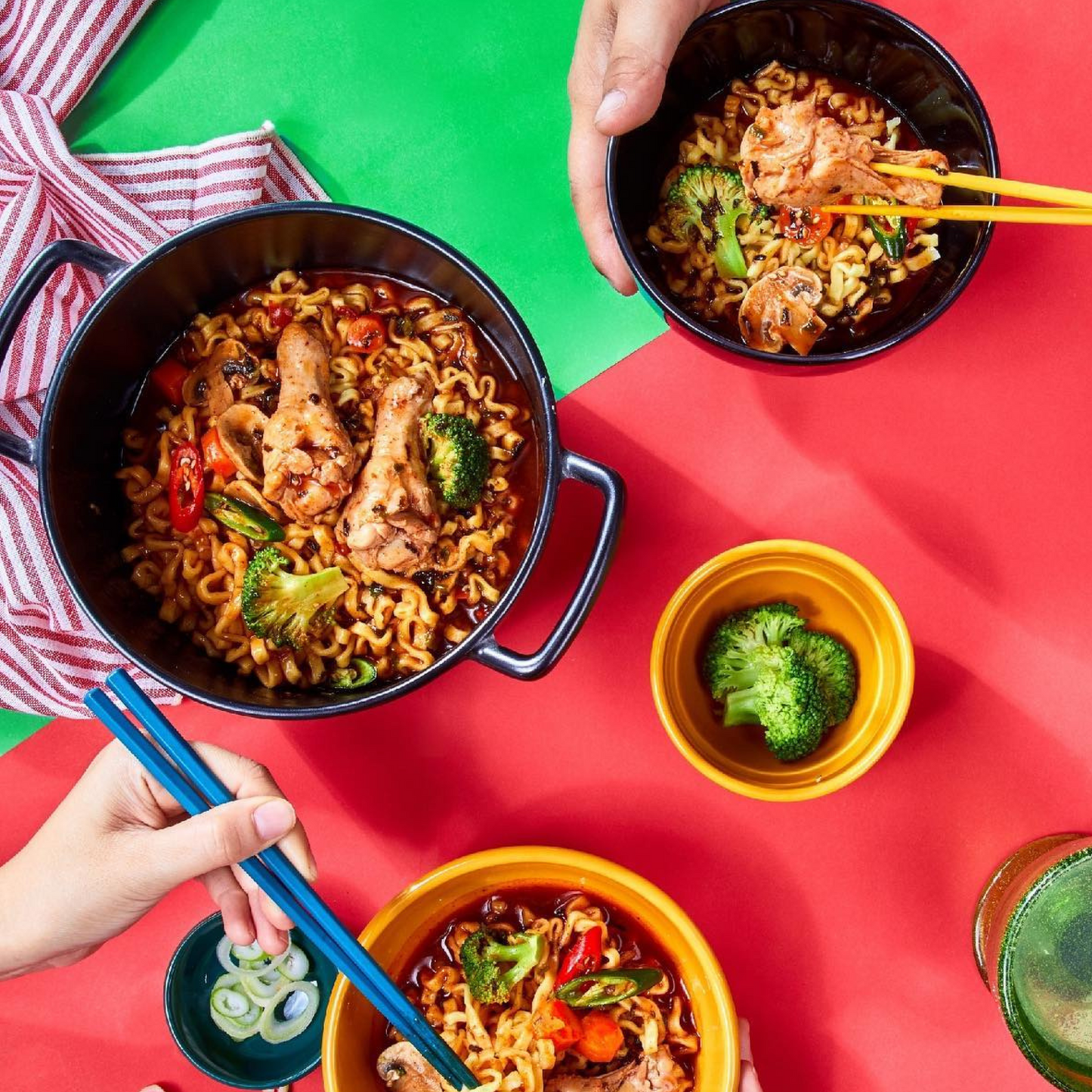 Samyang Buldak Hot Chicken Stew Ramen Cup Box