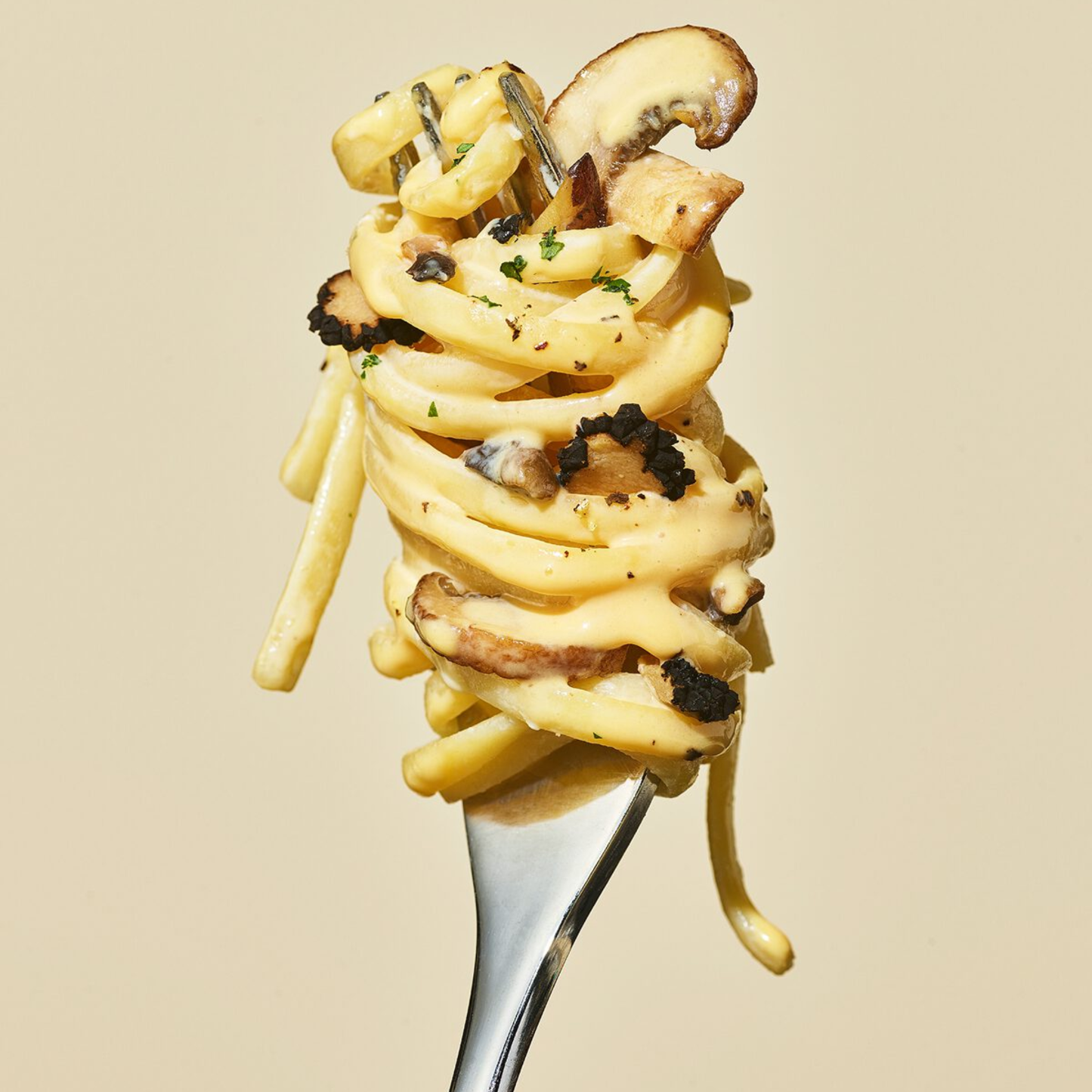 Samyang Tangle Creamy Mushroom Pasta Bowl