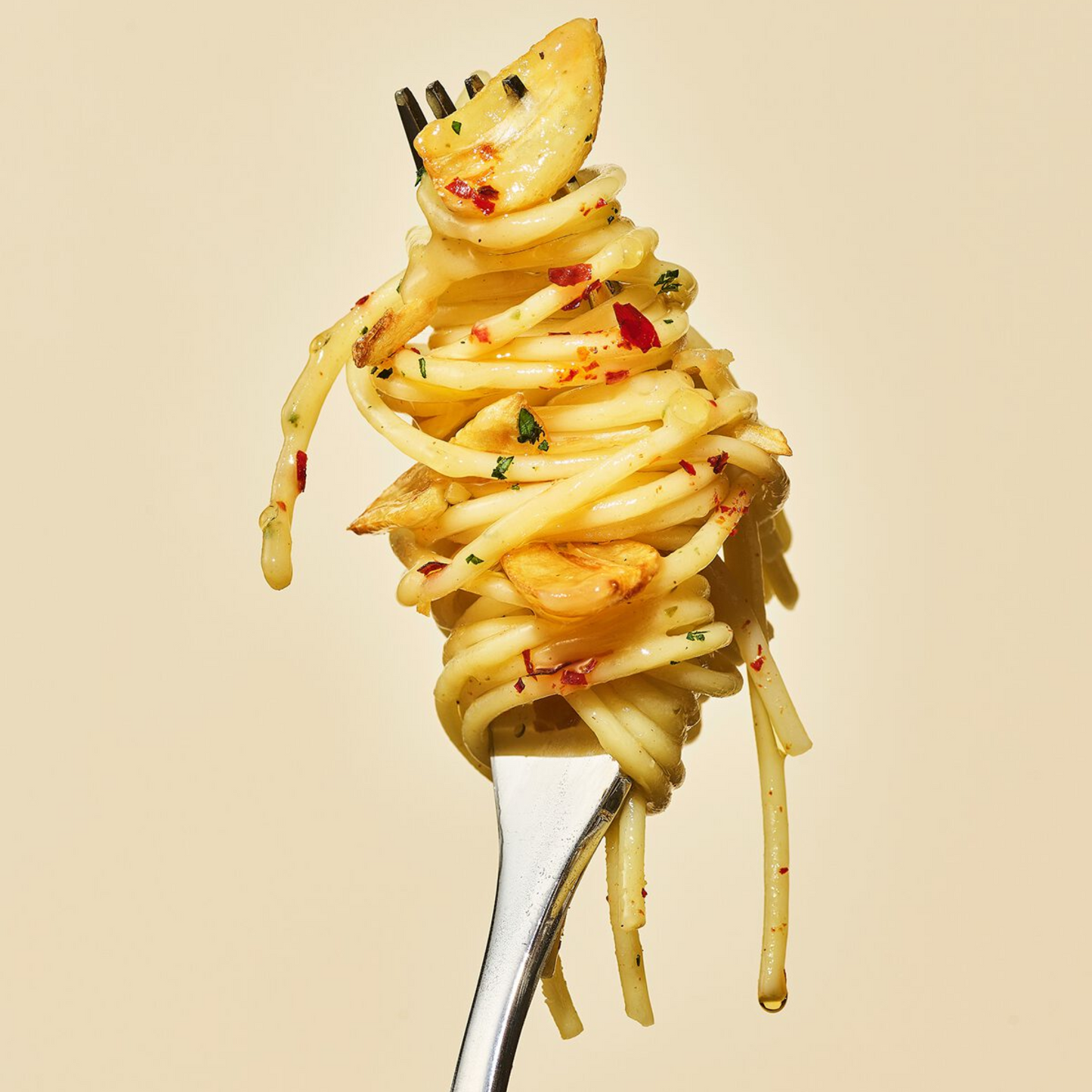 Samyang Tangle Garlic Oil Pasta Bowl